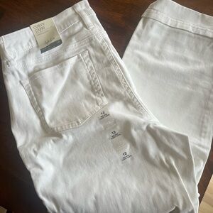 Style and co white capris NWT